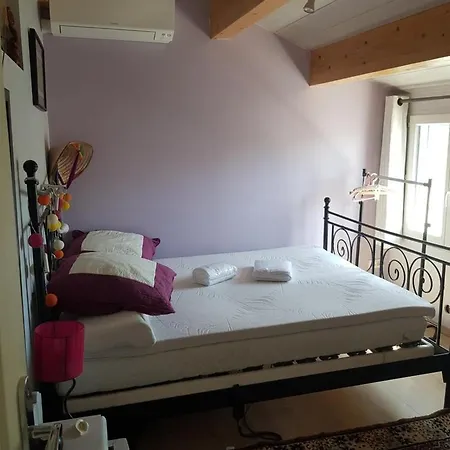 Sur Les Toits Apartment